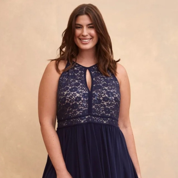 Laura Plus Lace and Sequin Navy Blue Maxi Floor Length Dress - Size 20 - Picture 13 of 13